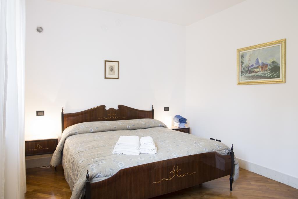 Residenza Serena Мирано Номер фото