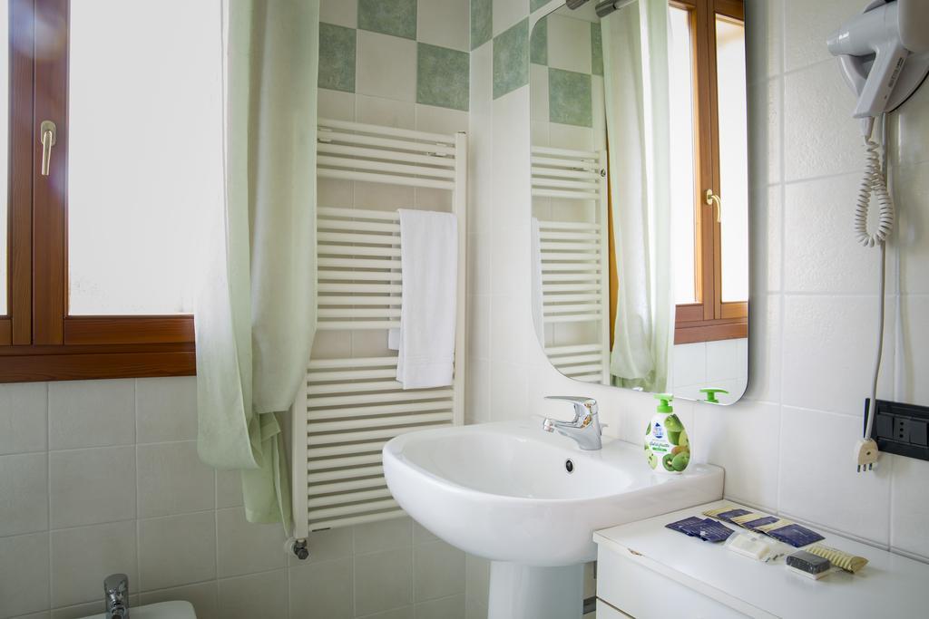 Residenza Serena Мирано Экстерьер фото