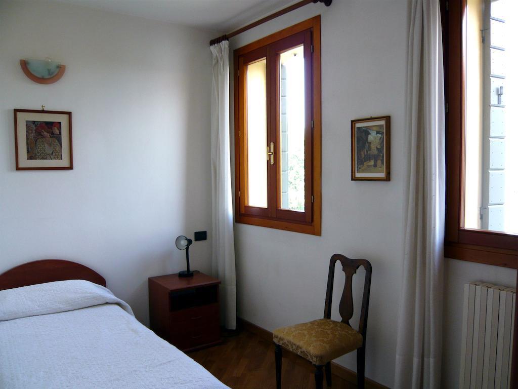 Residenza Serena Мирано Номер фото